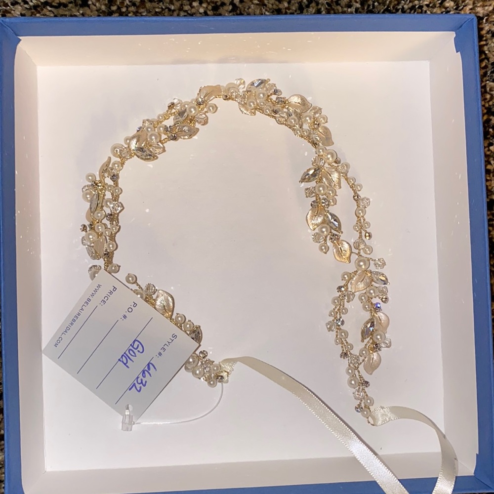 Bridal head piece